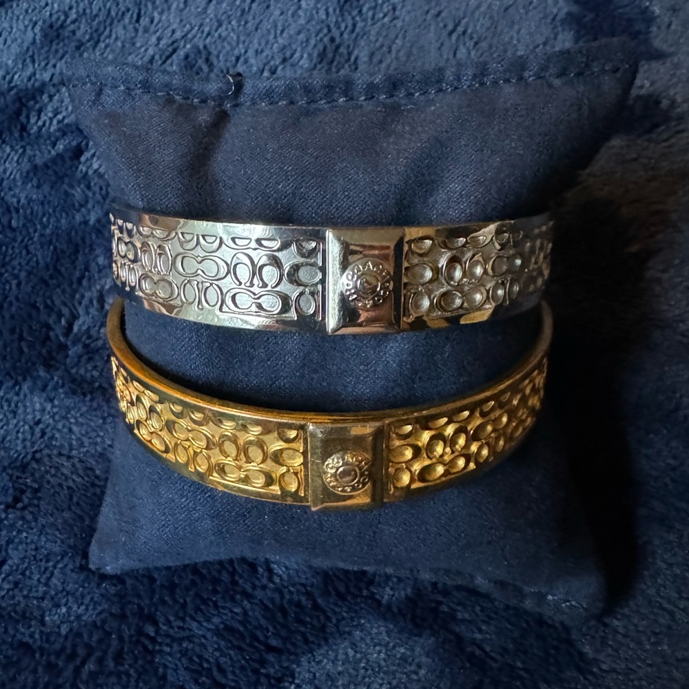 Coach Bangle Bracelet Set Silver/Yellow Gold Plated Metal